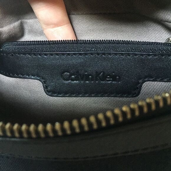 Calvin Klein handbag  - Picture 7 of 9